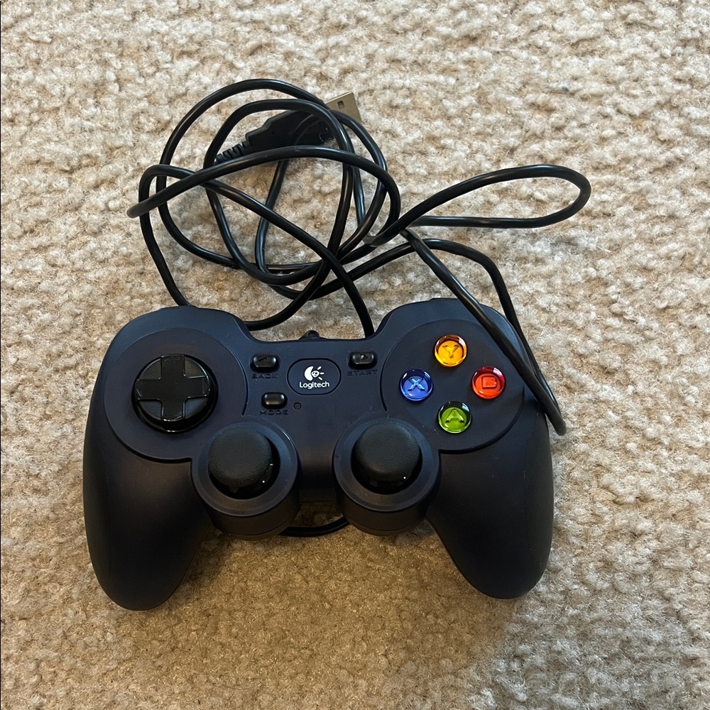 USB Logitech Game Controller